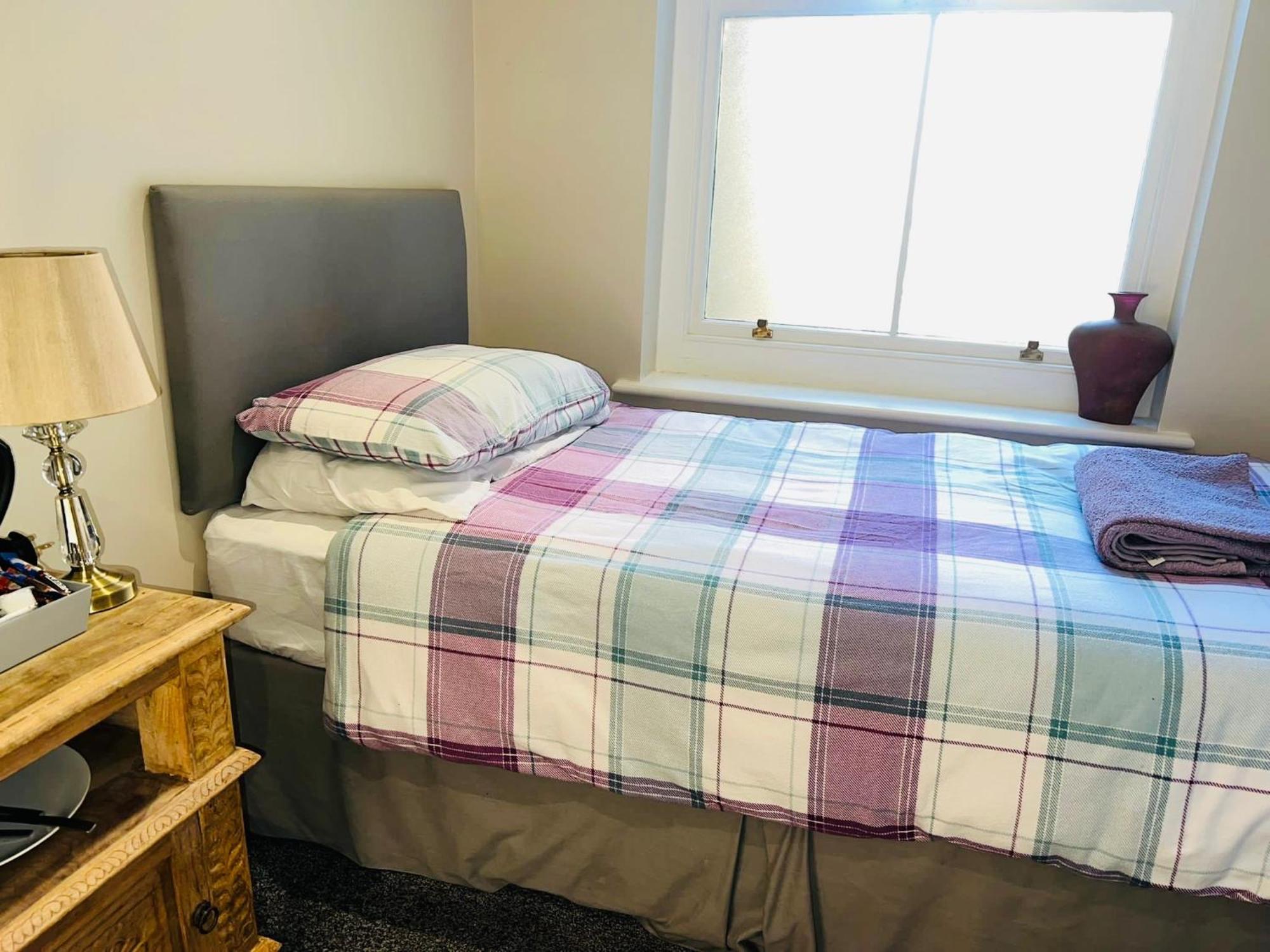 Bed For The Night, Close To Beach, Shops , Train St Leonards-on-Sea Ngoại thất bức ảnh